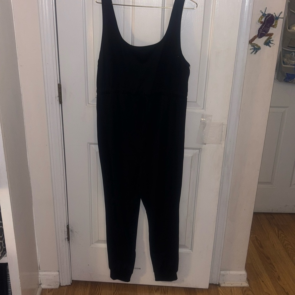 Jumper/romper in EUC very comfy with stretch